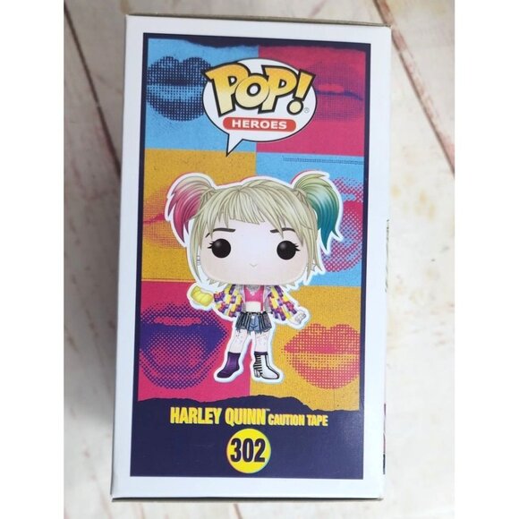 Pop Heroes Birds of Prey 302 Harley Quinn Caution Tape Vinyl Figure Funko Pop - Picture 5 of 16